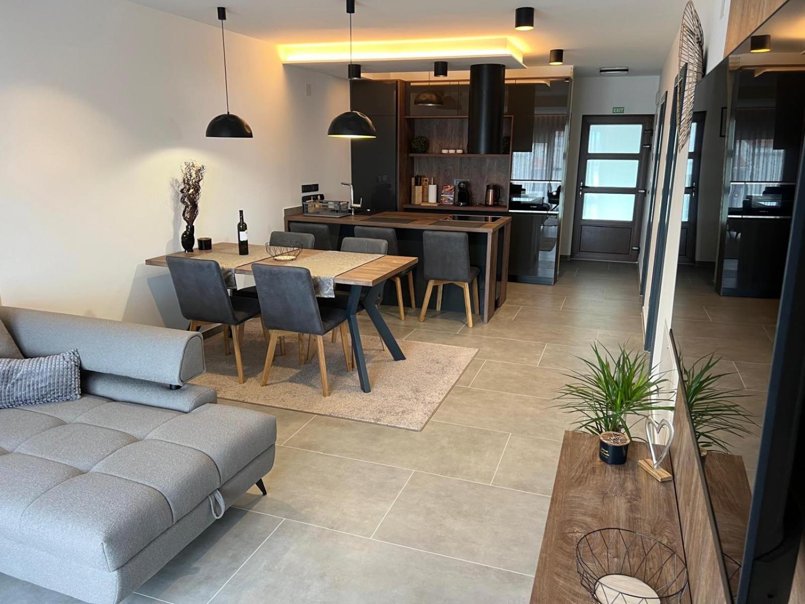Residence 4U view 3