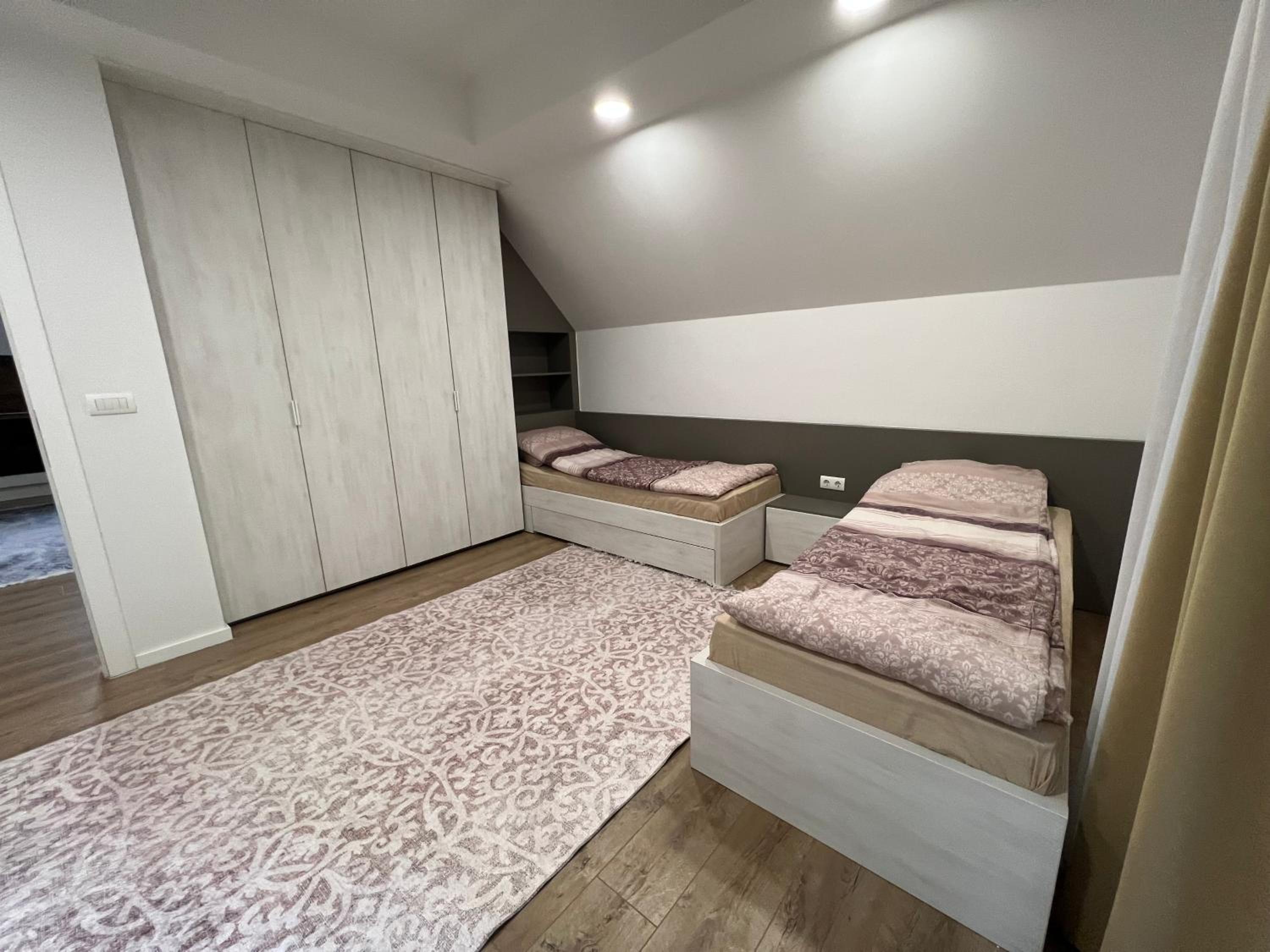 Villa by Expert Aleja