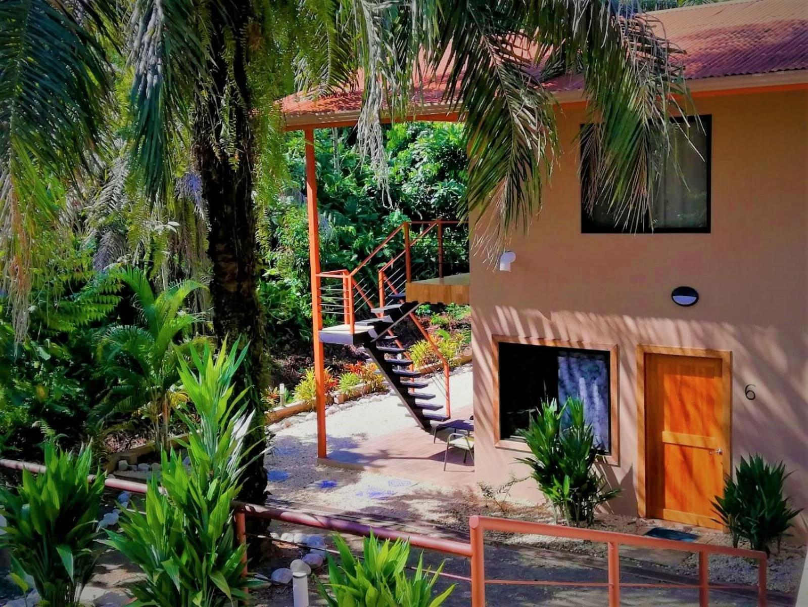 Corcovado Great Villas-pool-jacuzzi-amazing views