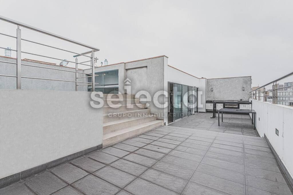 Kohler Confort 1BR en Miraflores