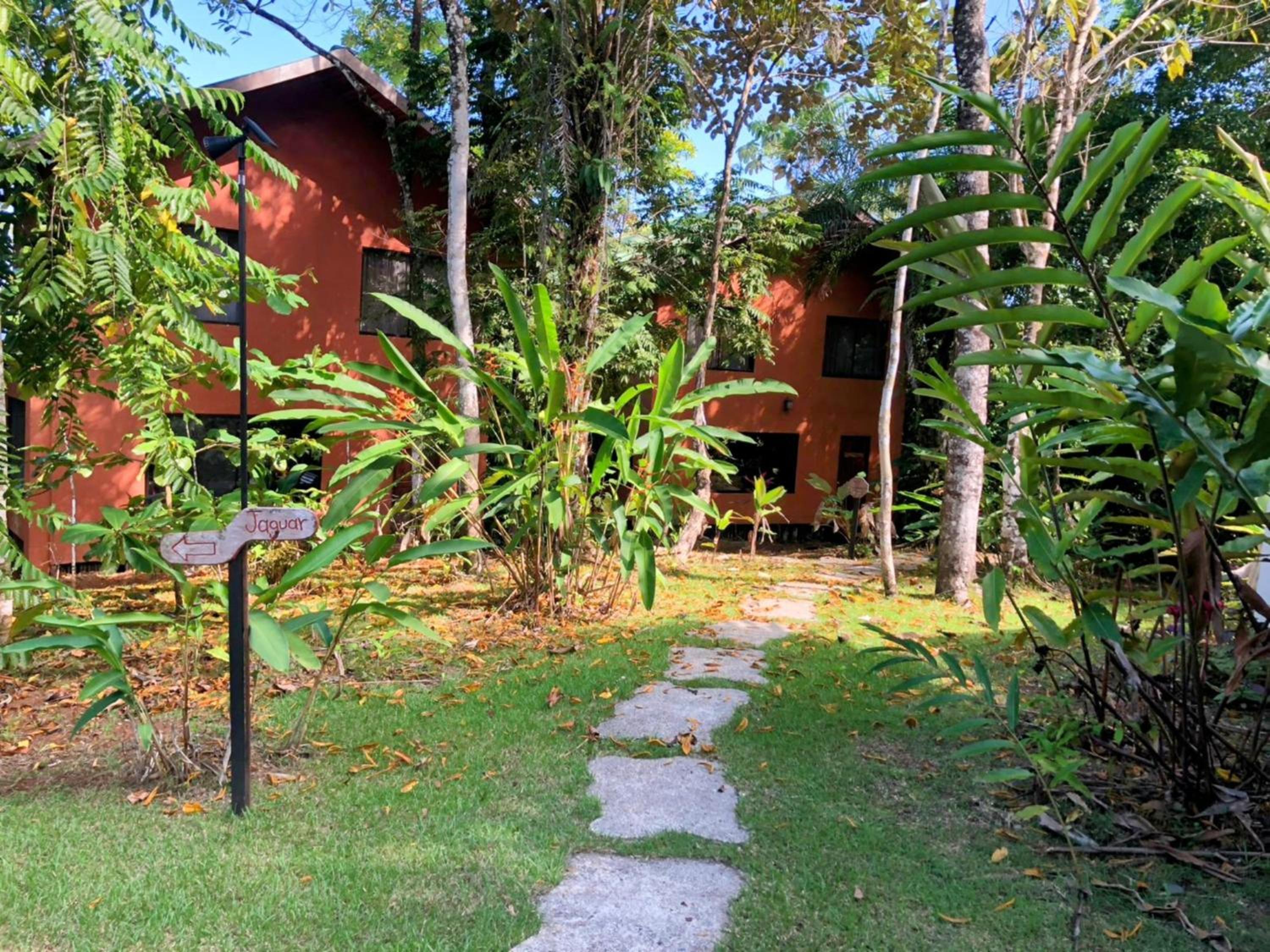 Corcovado Great Villas-pool-jacuzzi-amazing views