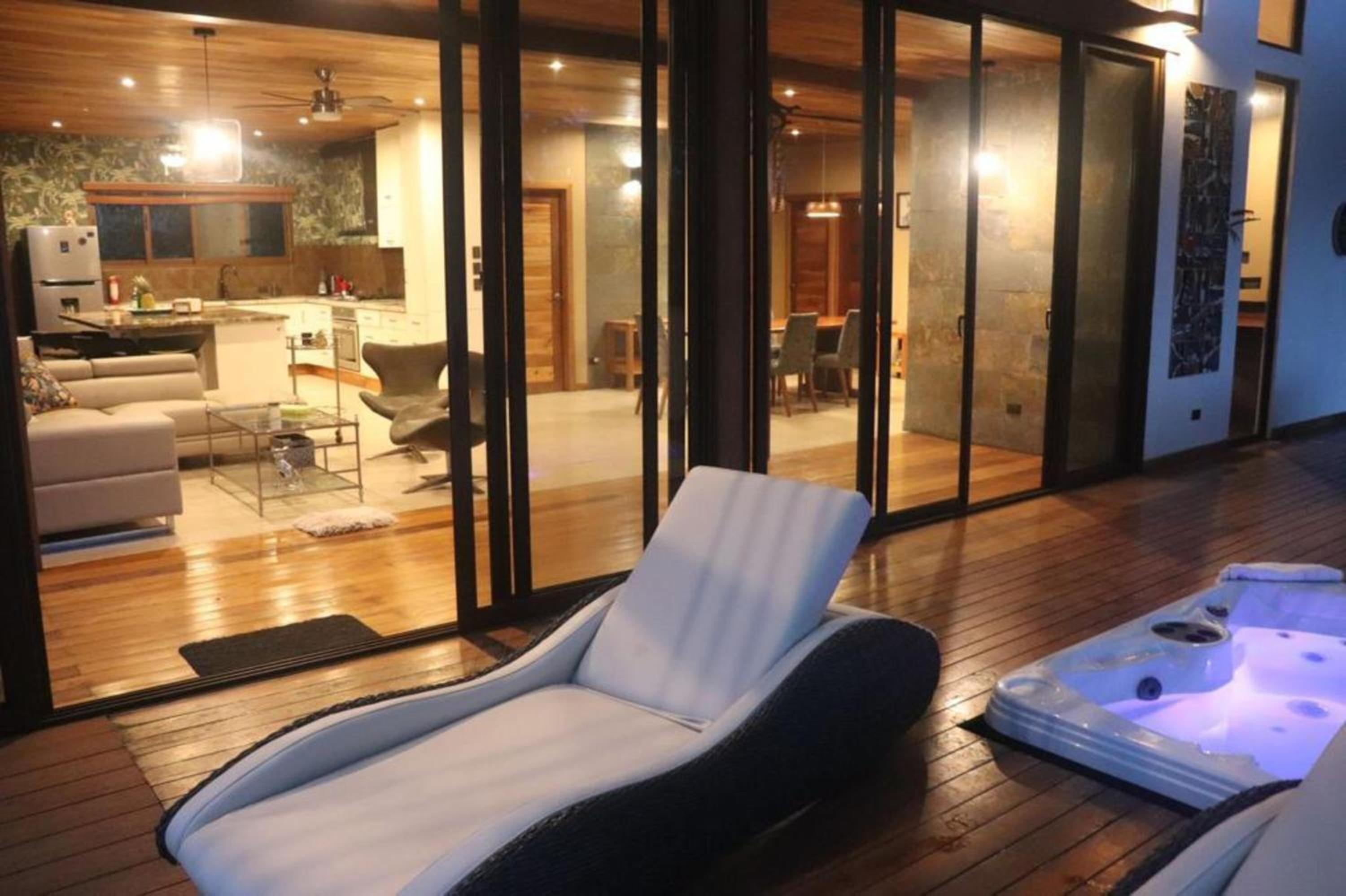 Corcovado Great Villas-pool-jacuzzi-amazing views