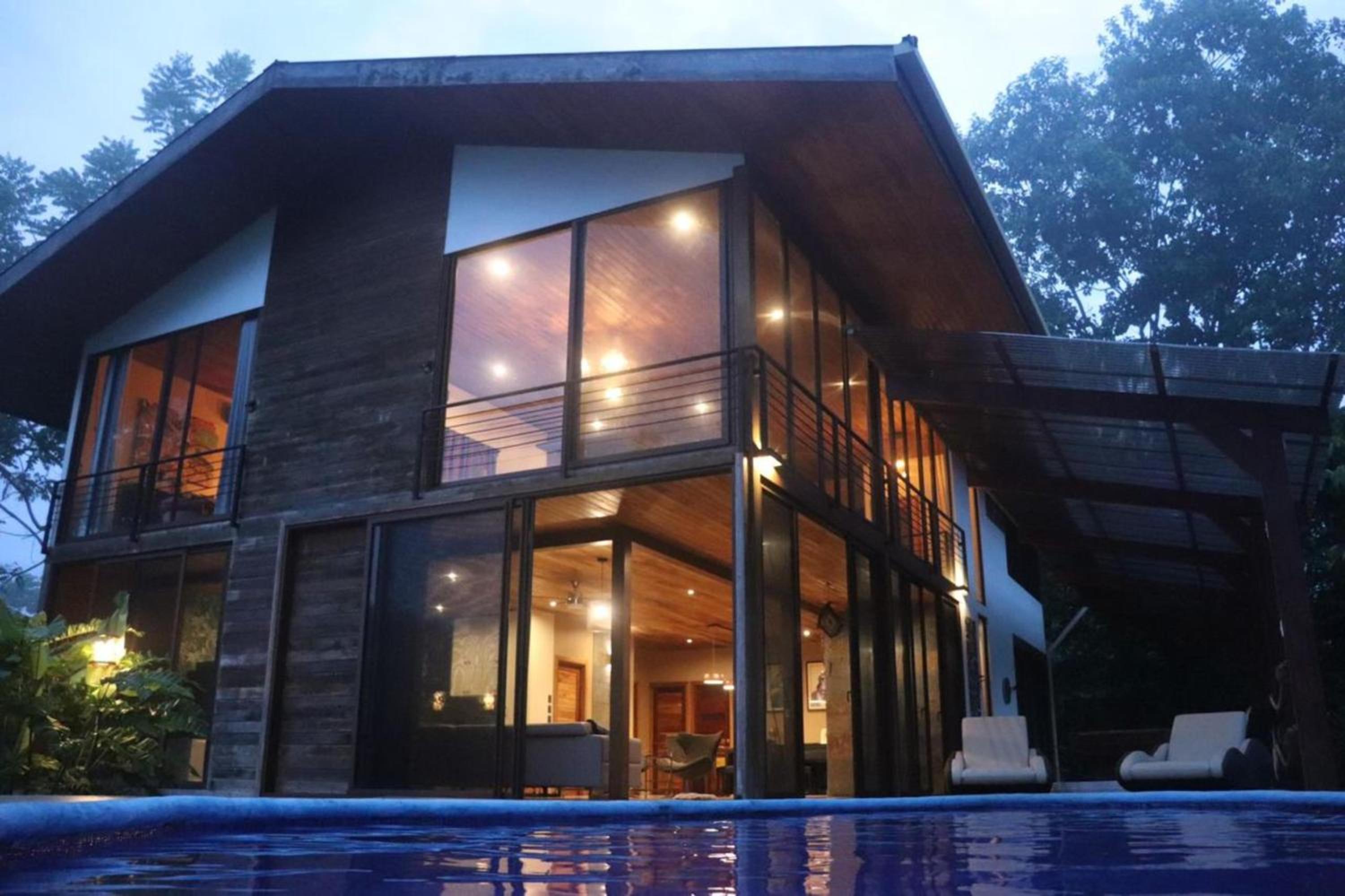 Corcovado Great Villas-pool-jacuzzi-amazing views