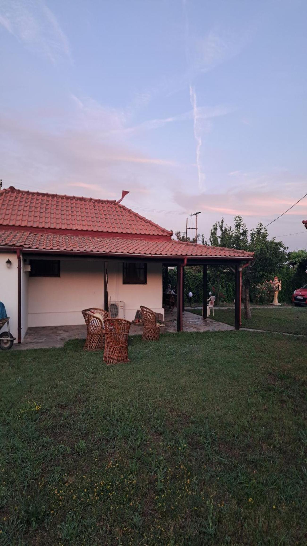 KONSTANTINOS house