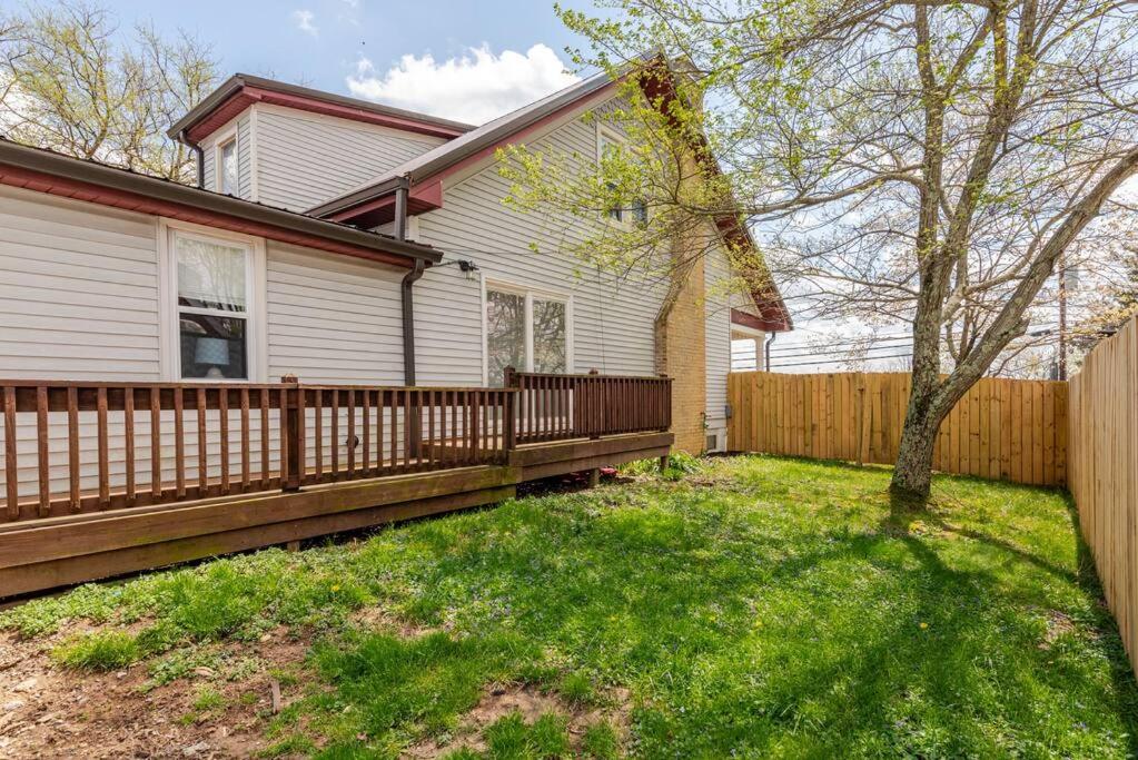 Mayor's Large Family House Hot Tub Sleeps 16 Piano, 2 Kitchens, Ark 5 Mins view 4
