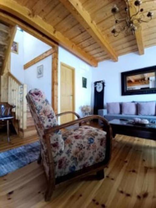 Panorámaház Lovason