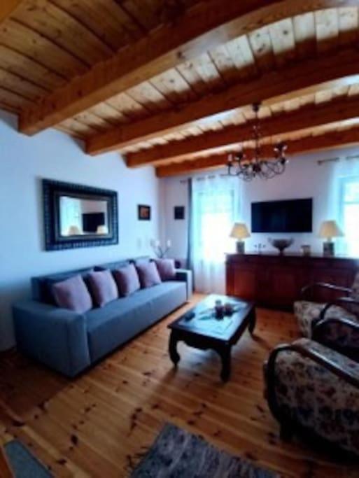 Panorámaház Lovason