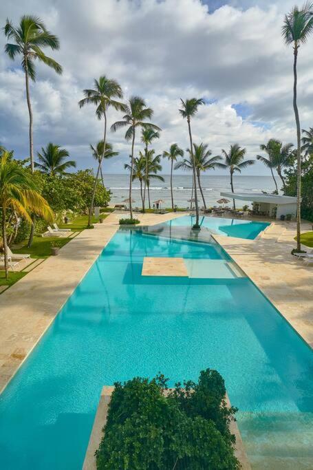 Aquarella Sunset Caribbean Beachfront Gataway