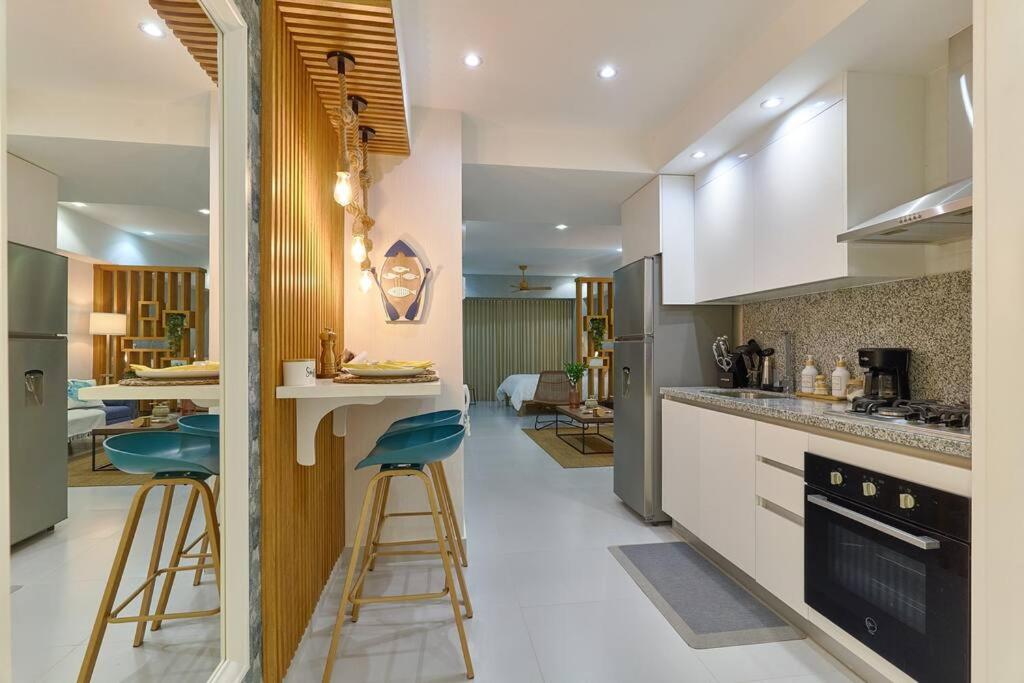 Aquarella Sunset Caribbean Beachfront Gataway