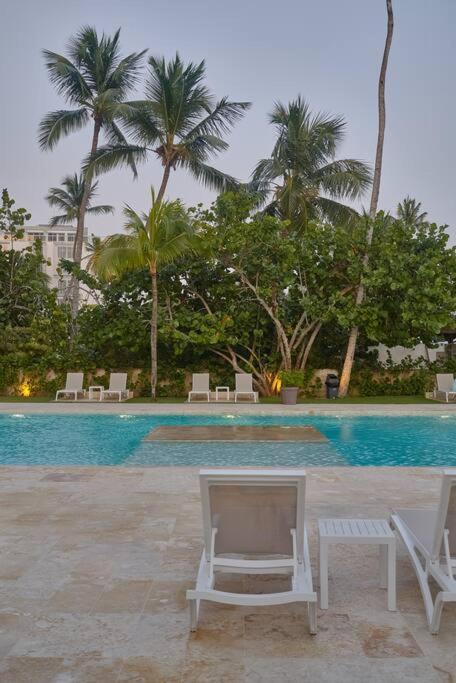 Aquarella Sunset Caribbean Beachfront Gataway