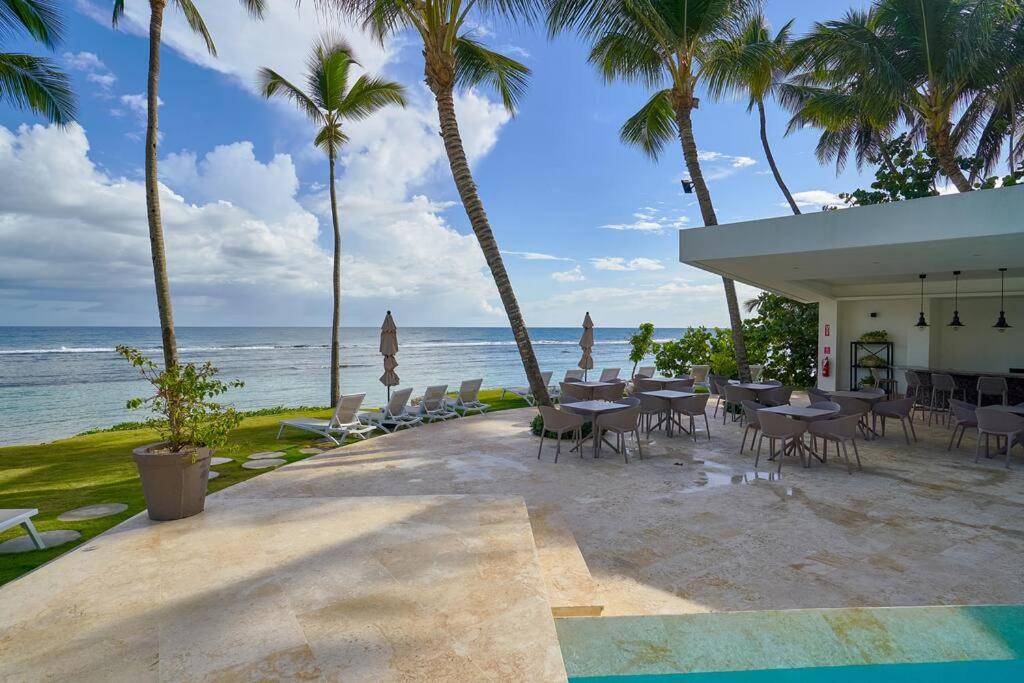 Aquarella Sunset Caribbean Beachfront Gataway