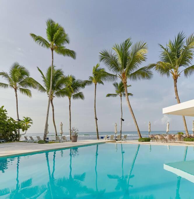 Aquarella Sunset Caribbean Beachfront Gataway