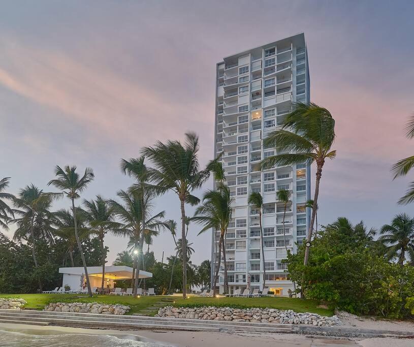Aquarella Sunset Caribbean Beachfront Gataway