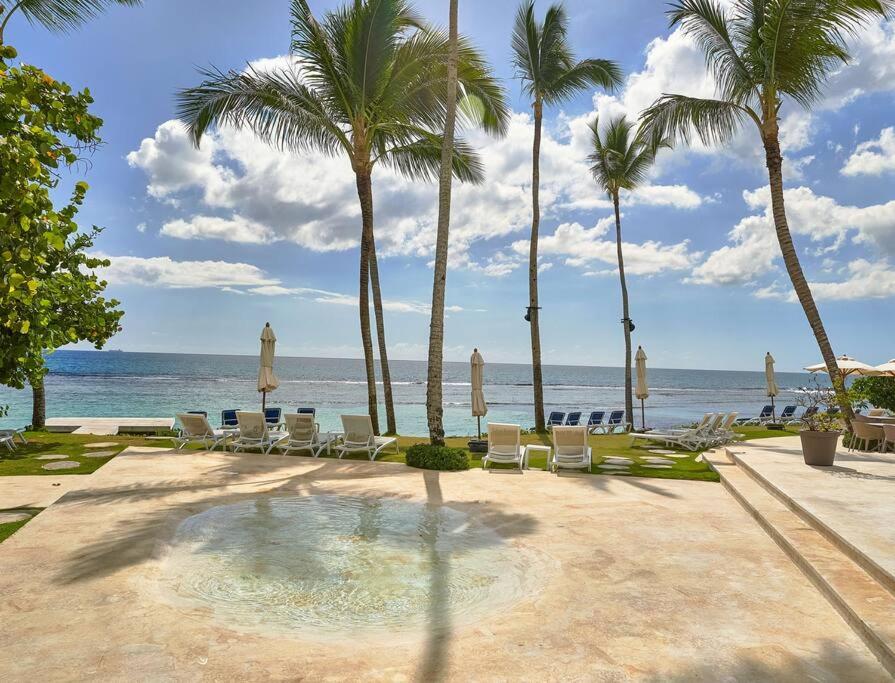 Aquarella Sunset Caribbean Beachfront Gataway