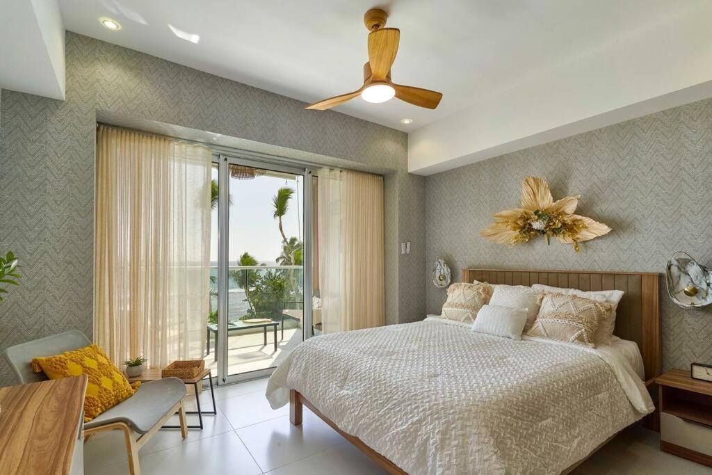Aquarella Sunset Caribbean Beachfront Gataway