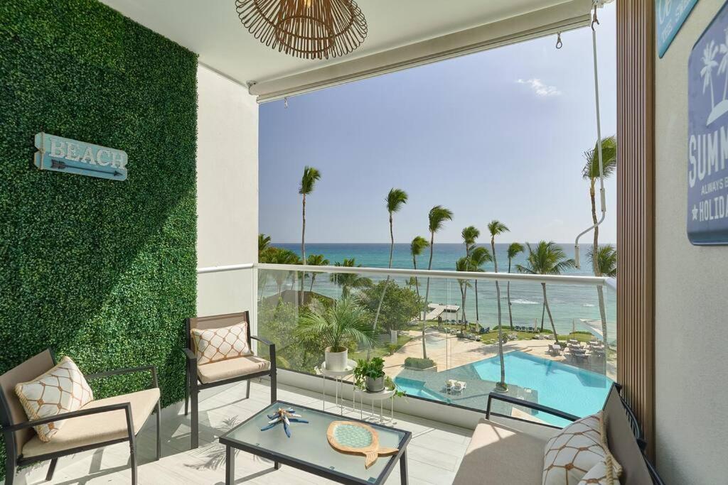 Aquarella Sunset Caribbean Beachfront Gataway