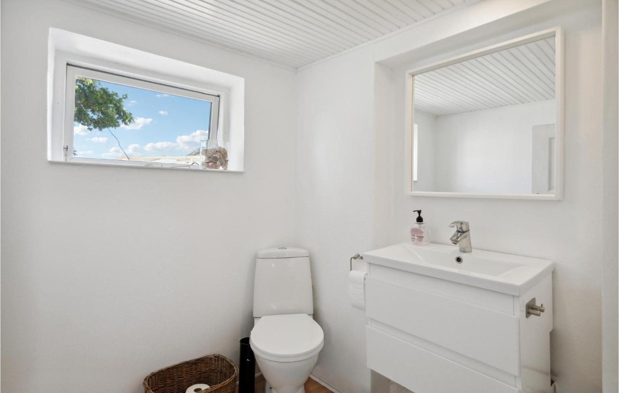 Beautiful Home In Lundby With Wifi