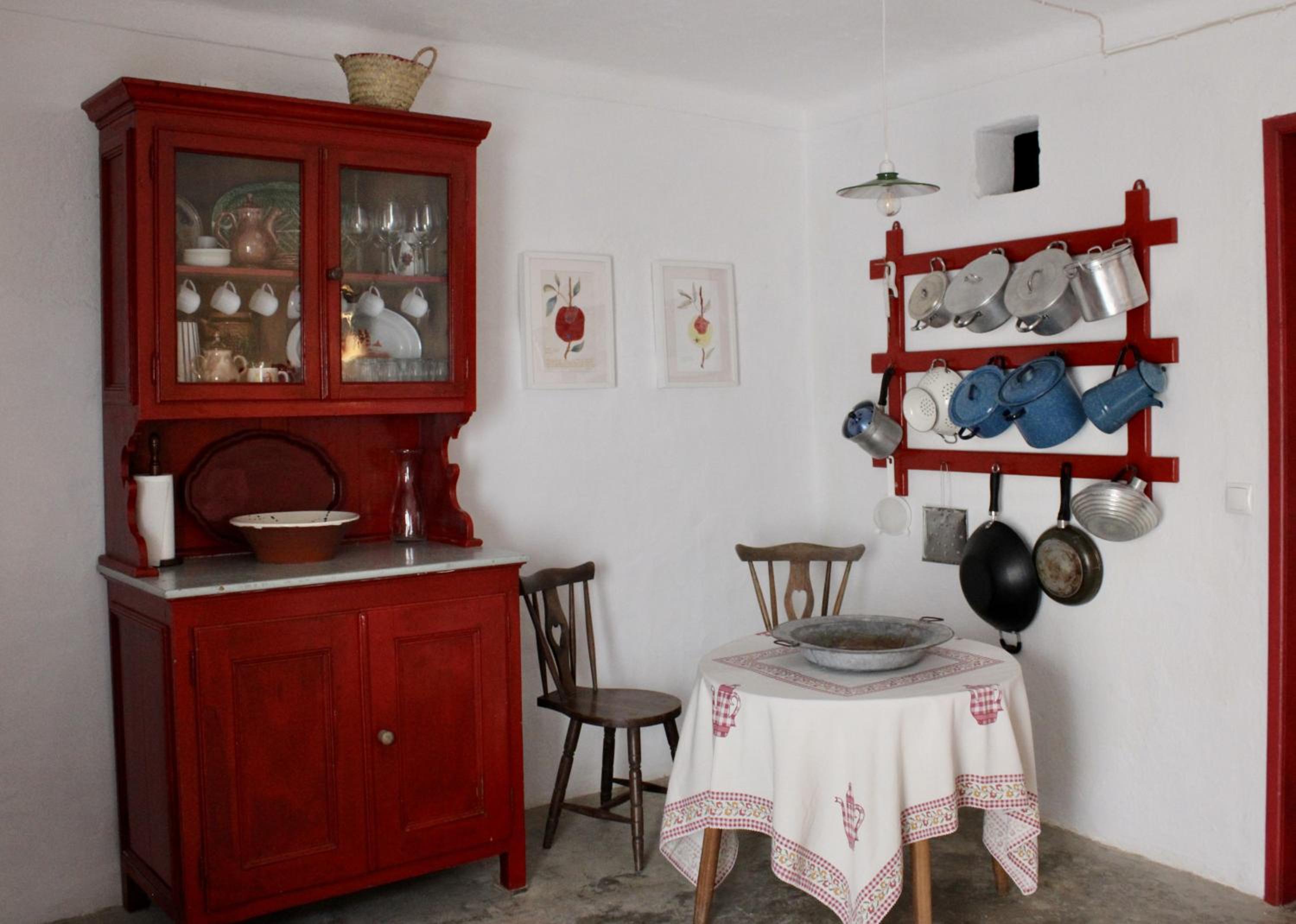 Casa do Pelourinho en Avis — kitchen
