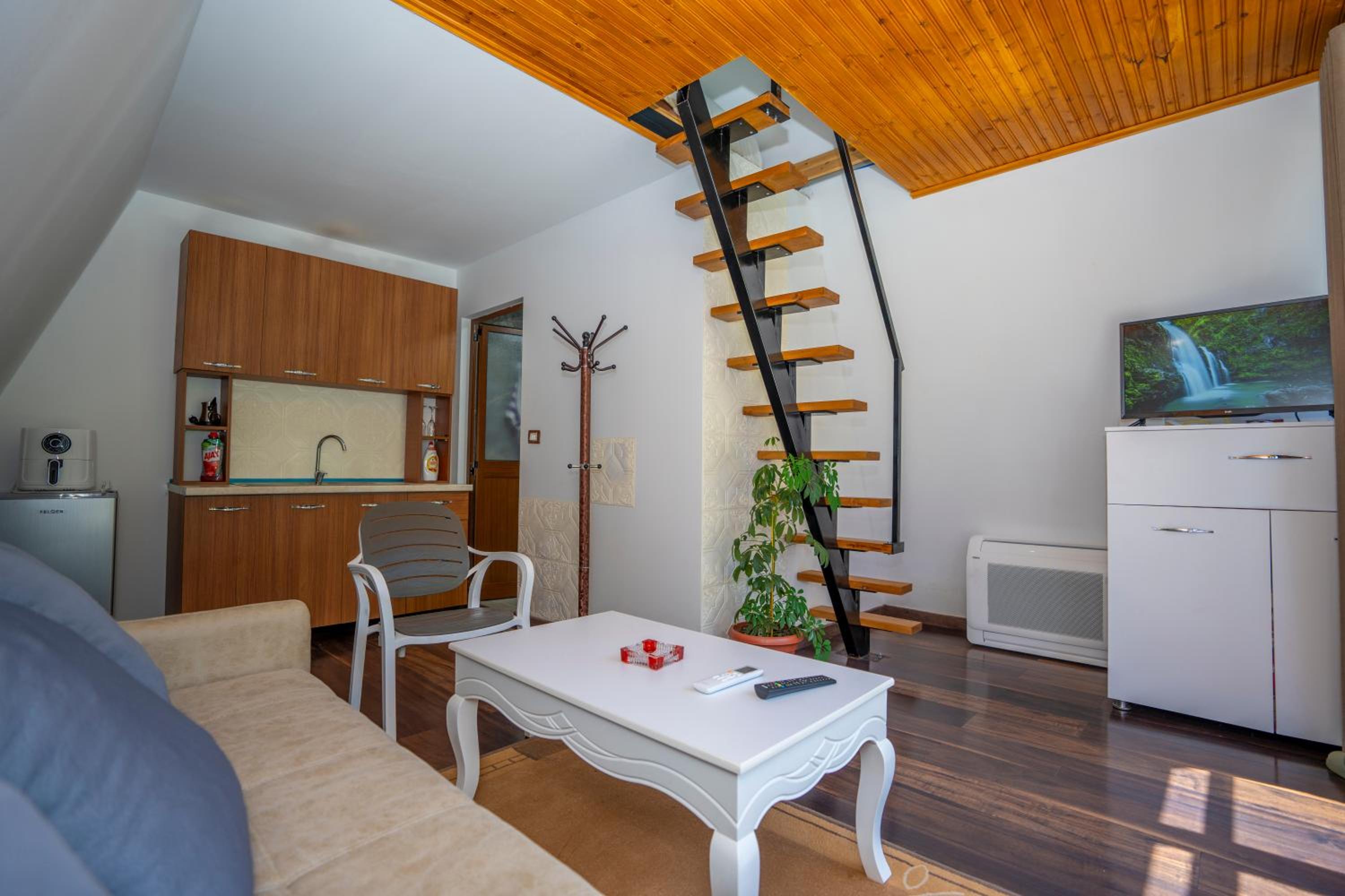 Arditi's Chalets