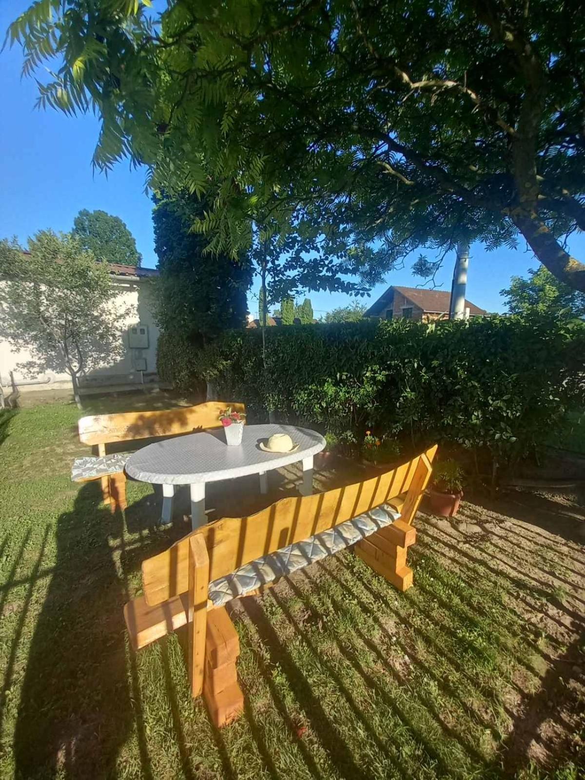 Studio apartman Nejra