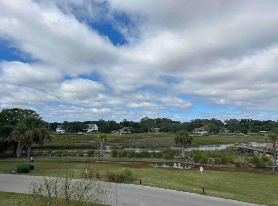 Charming Quiet 1 Bd Condo view 4