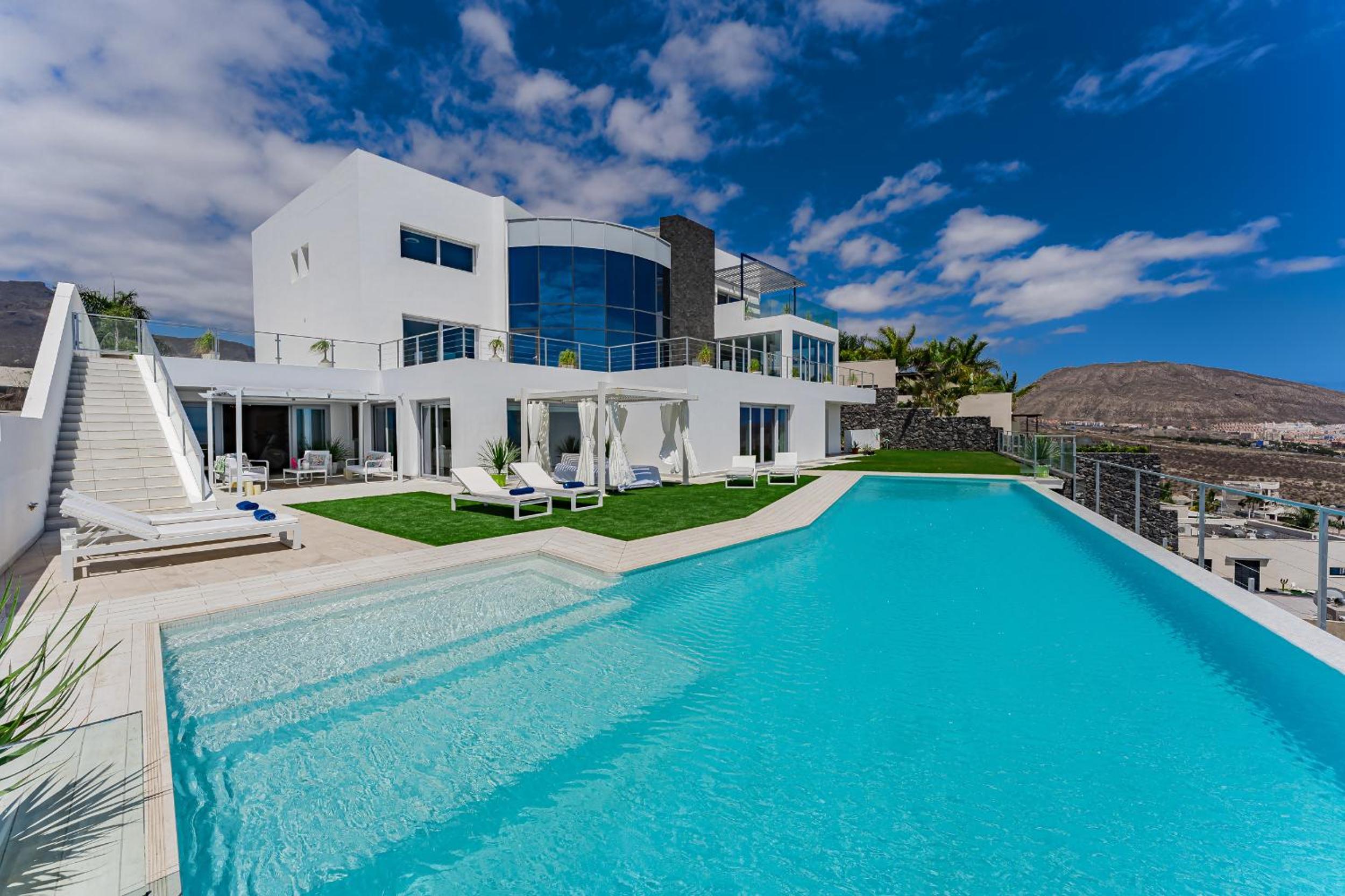 Hotel Villa The Eagles - Image 1