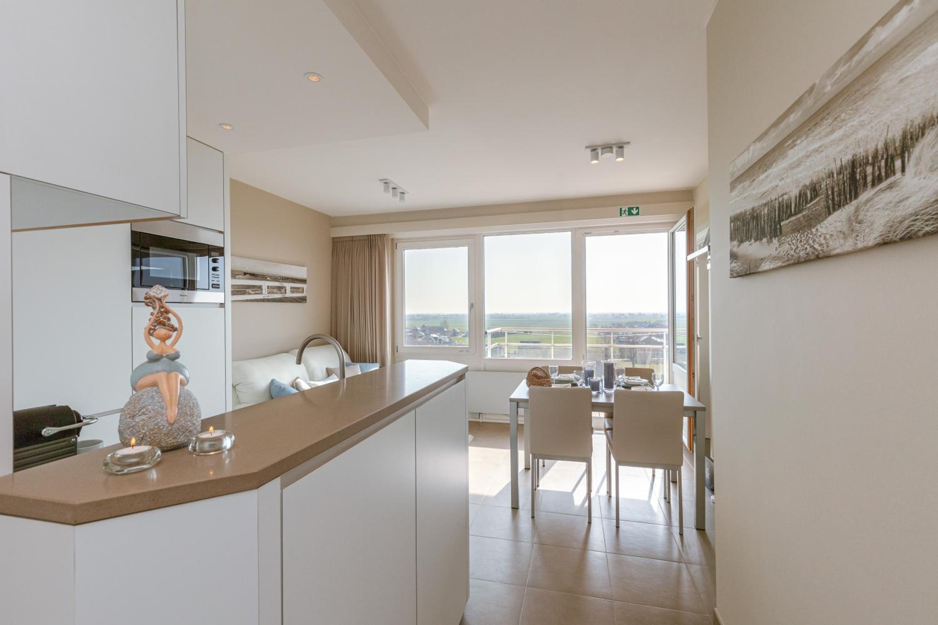 Stylish Apartment with Stunning Open View on Warandeduinen