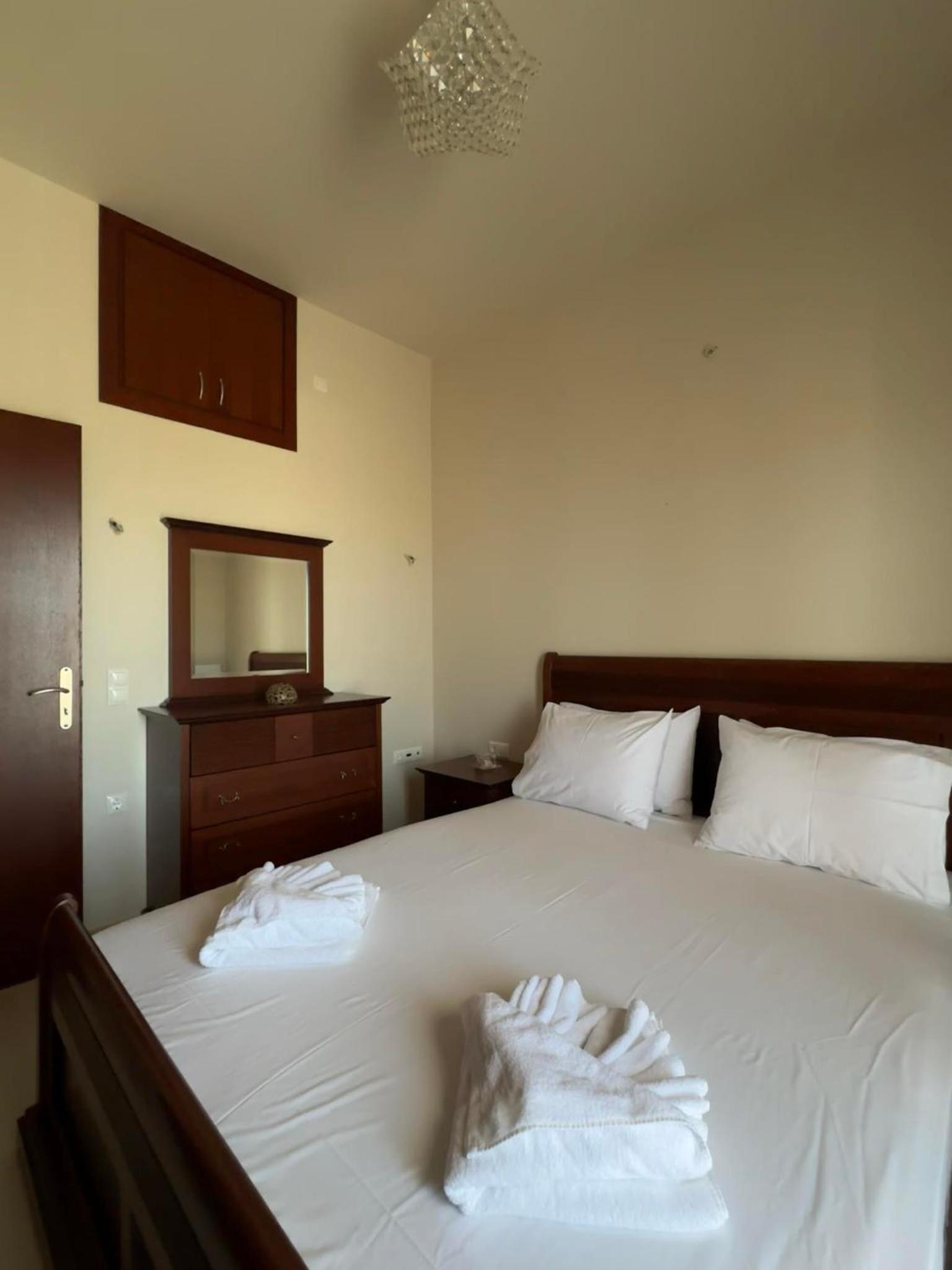 Dictamus Homes Emmanouela