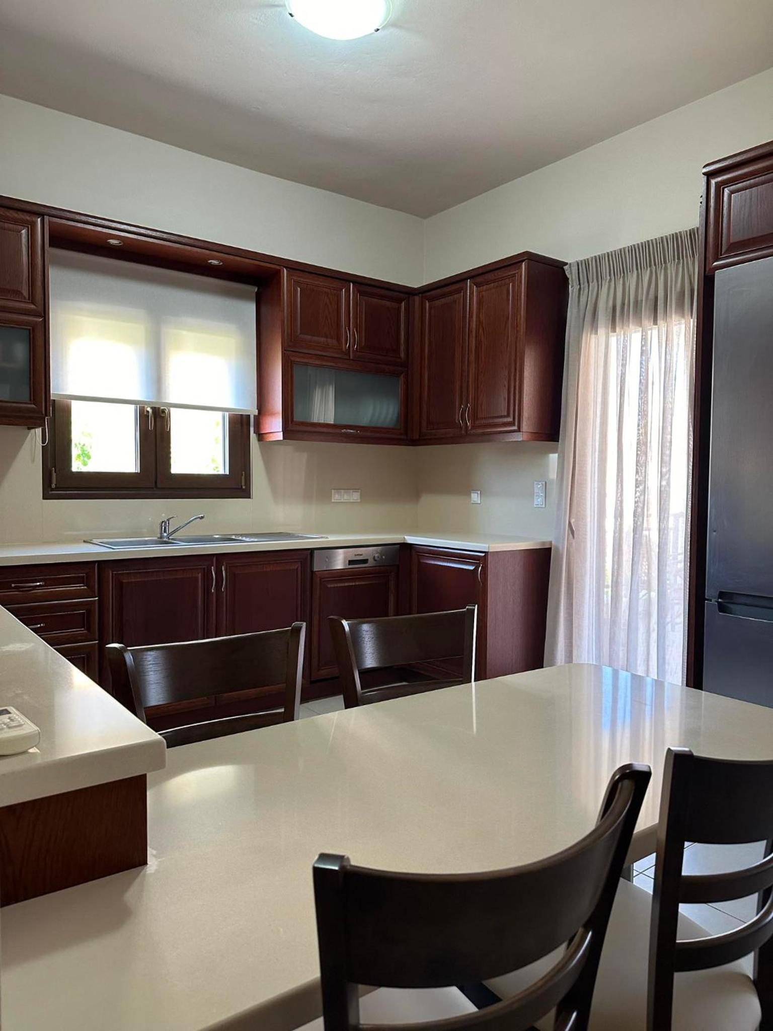 Dictamus Homes Emmanouela