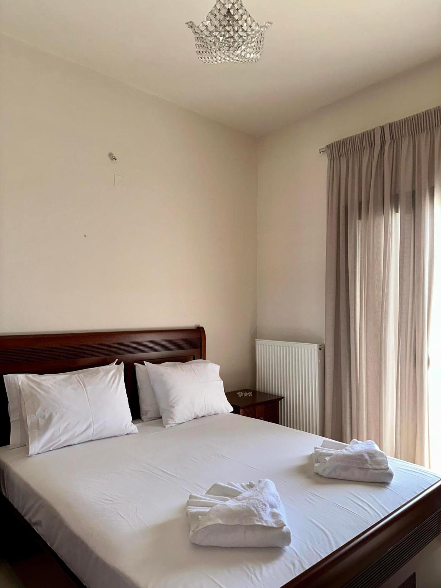Dictamus Homes Emmanouela