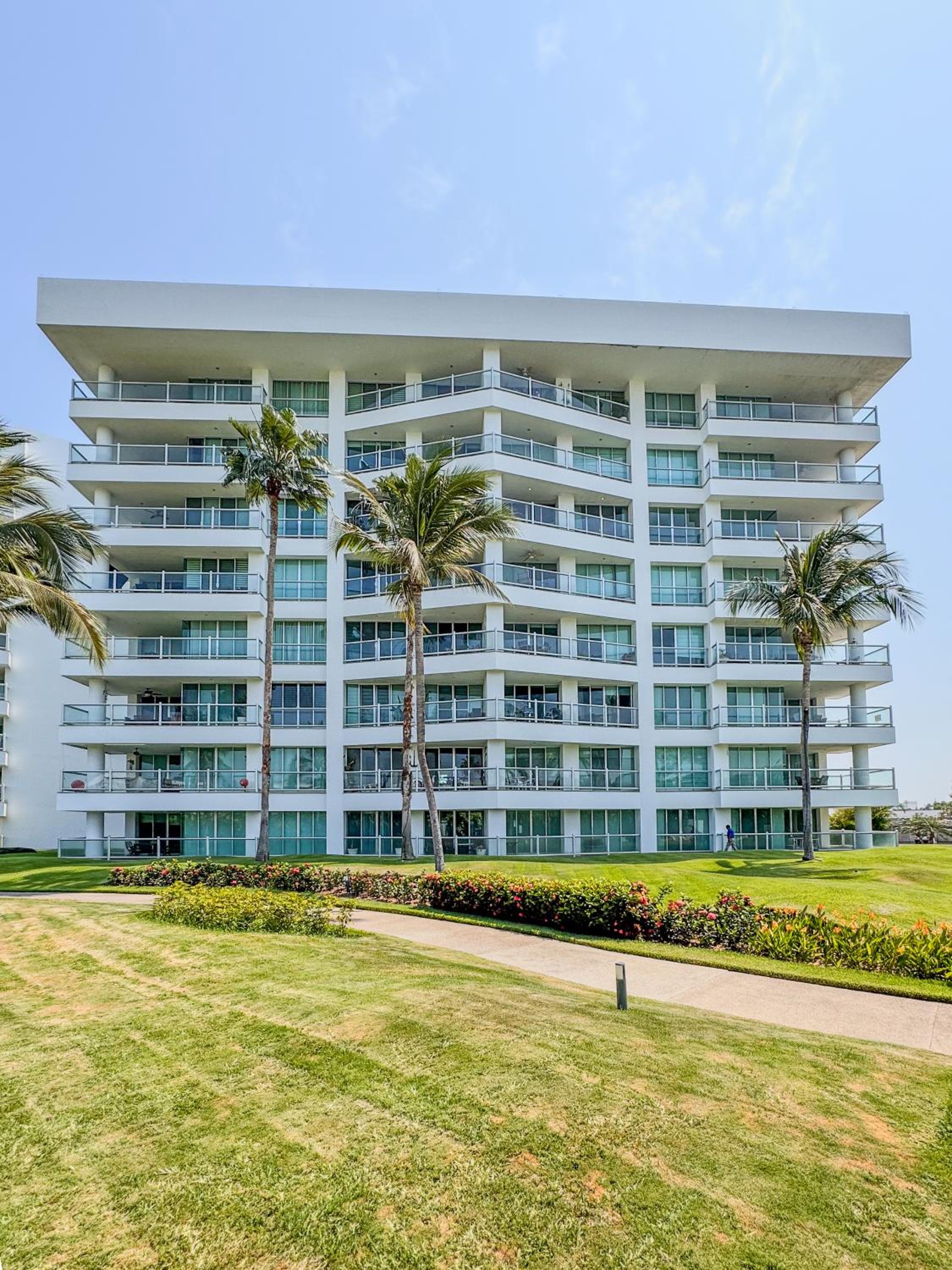 Lujoso Condominio Nuevo Vallarta