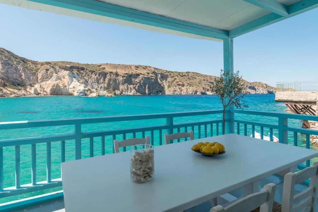 Thavma View Milos view 3