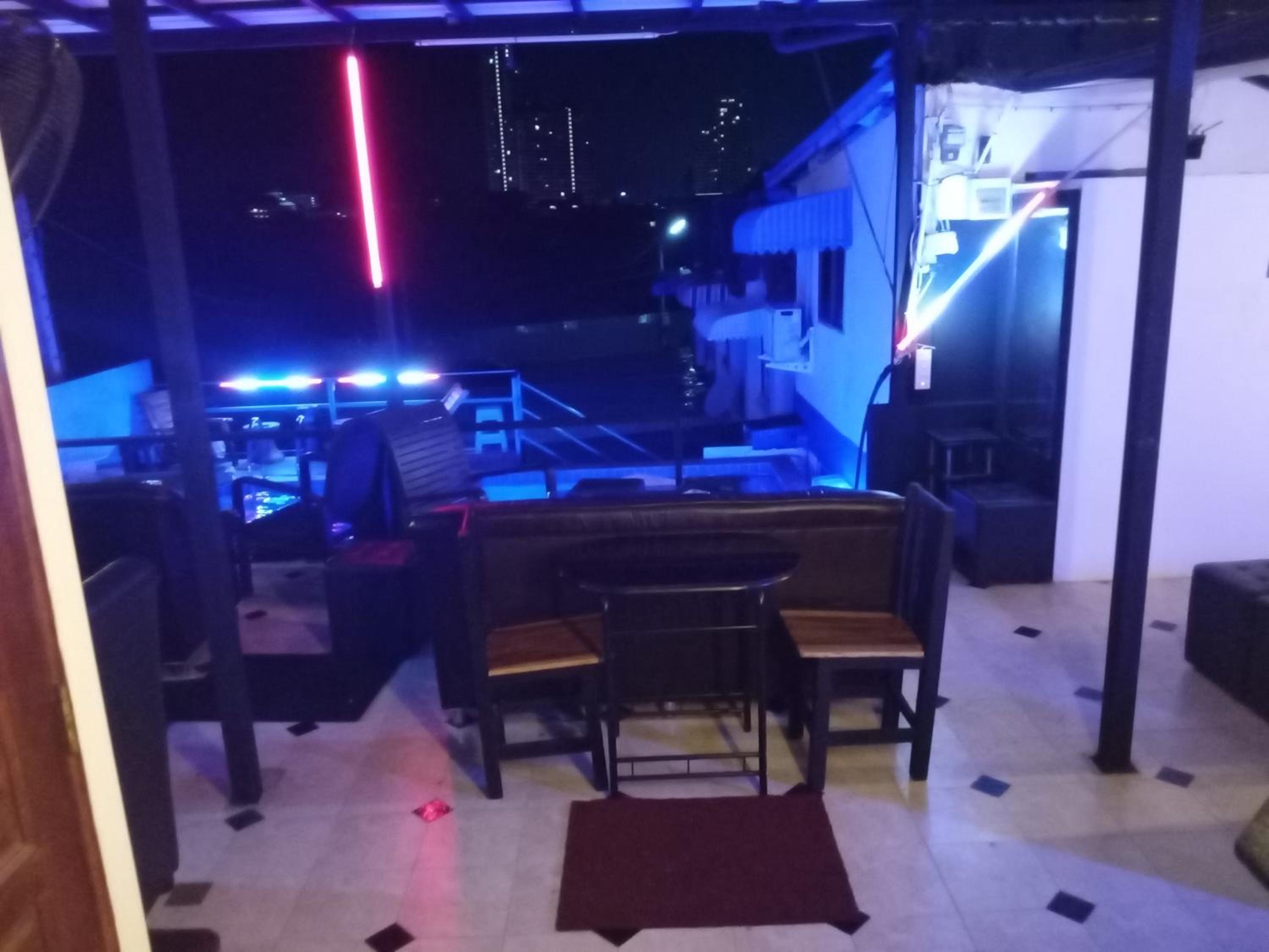 BEN & LEK GUESTHOUSE view 4