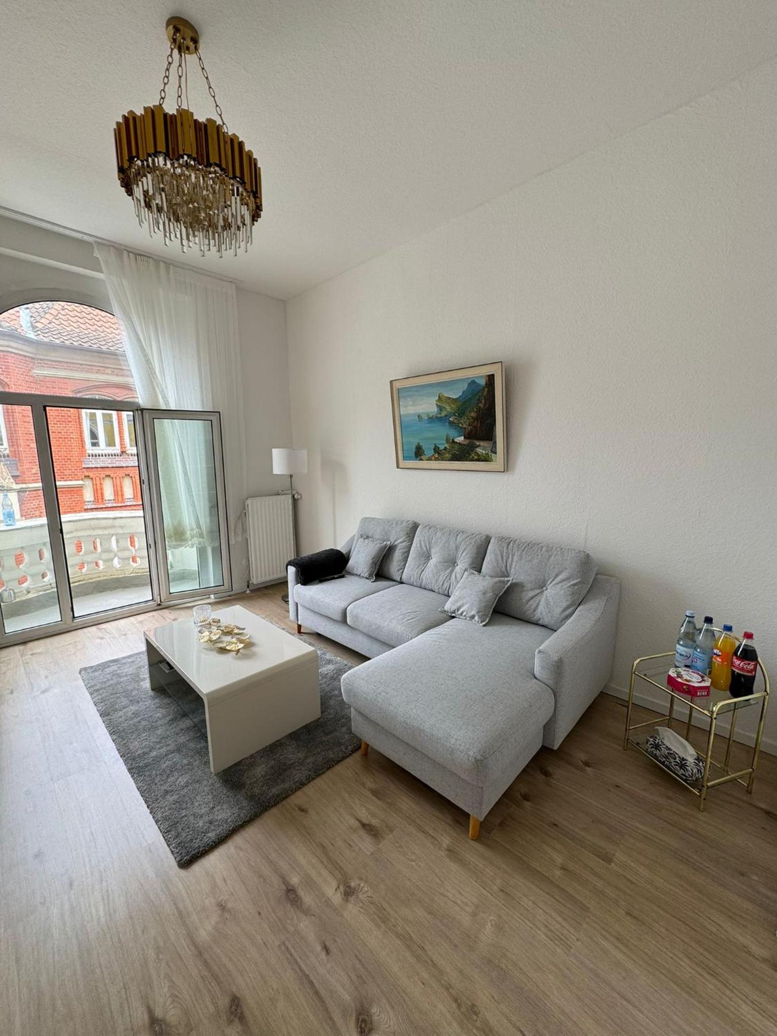 Charmante und moderne Altbauwohnung