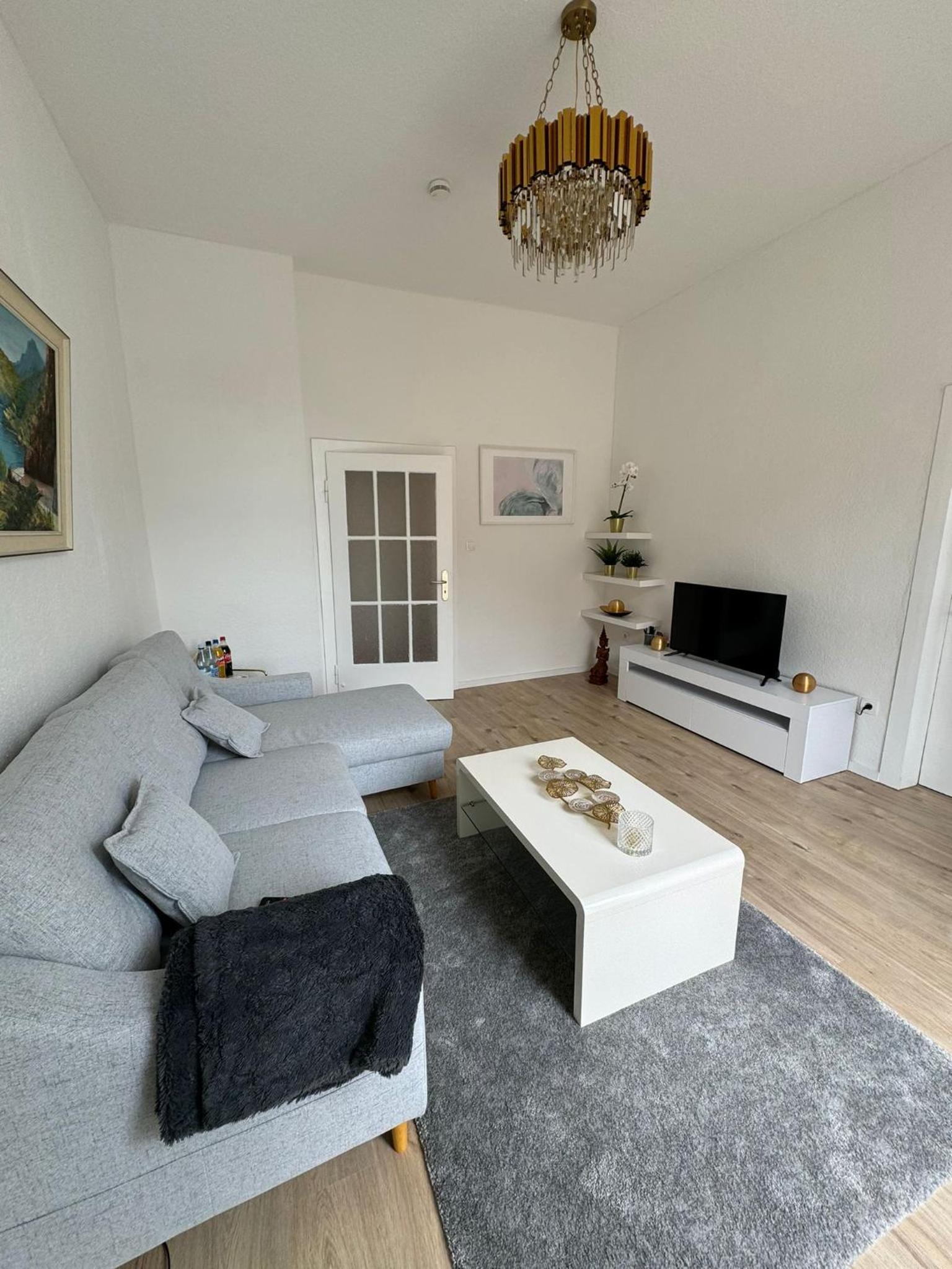 Charmante und moderne Altbauwohnung