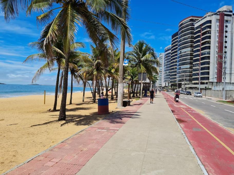 Ap Vista Mar a poucos passos da praia de Itapoã