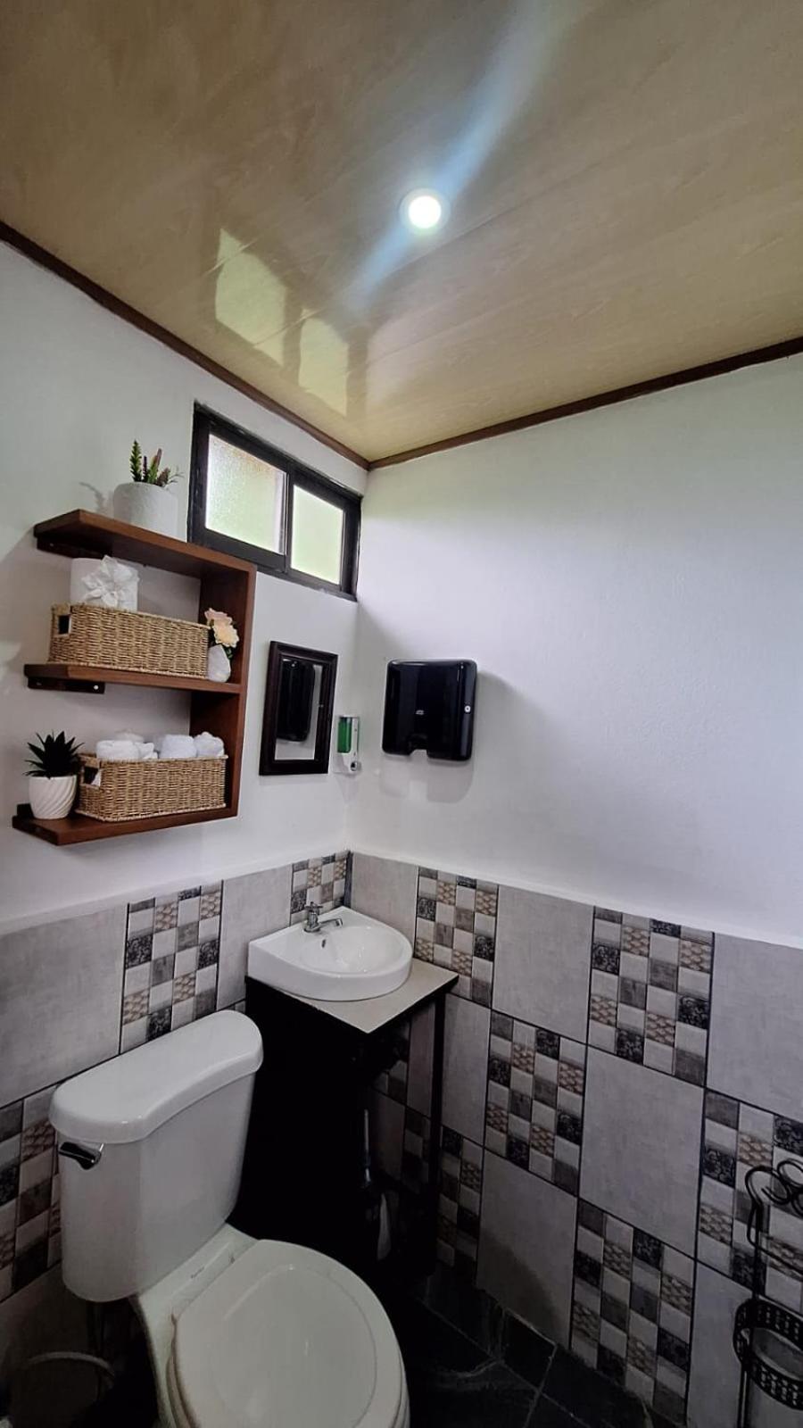Casita Rivera Río Celeste view 3