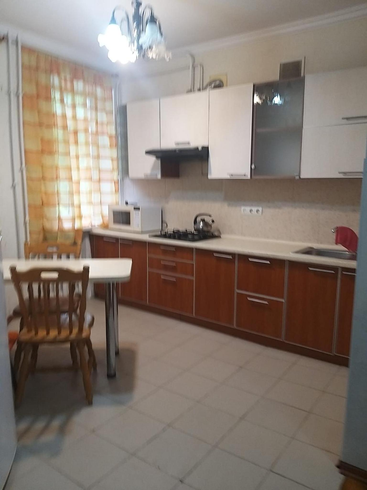 2 Bedroom in the heart of Chisinau view 2
