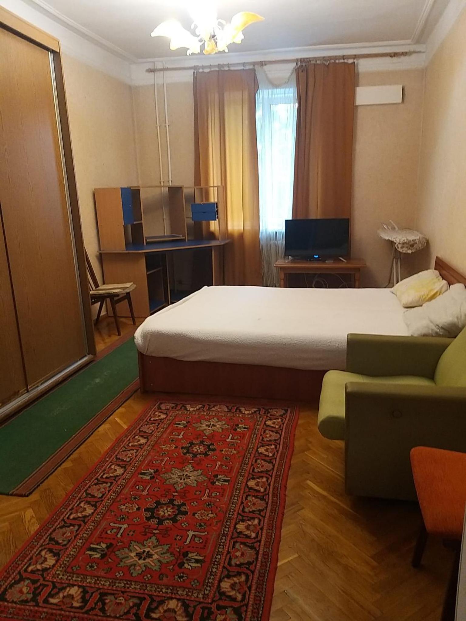 2 Bedroom in the heart of Chisinau view 4