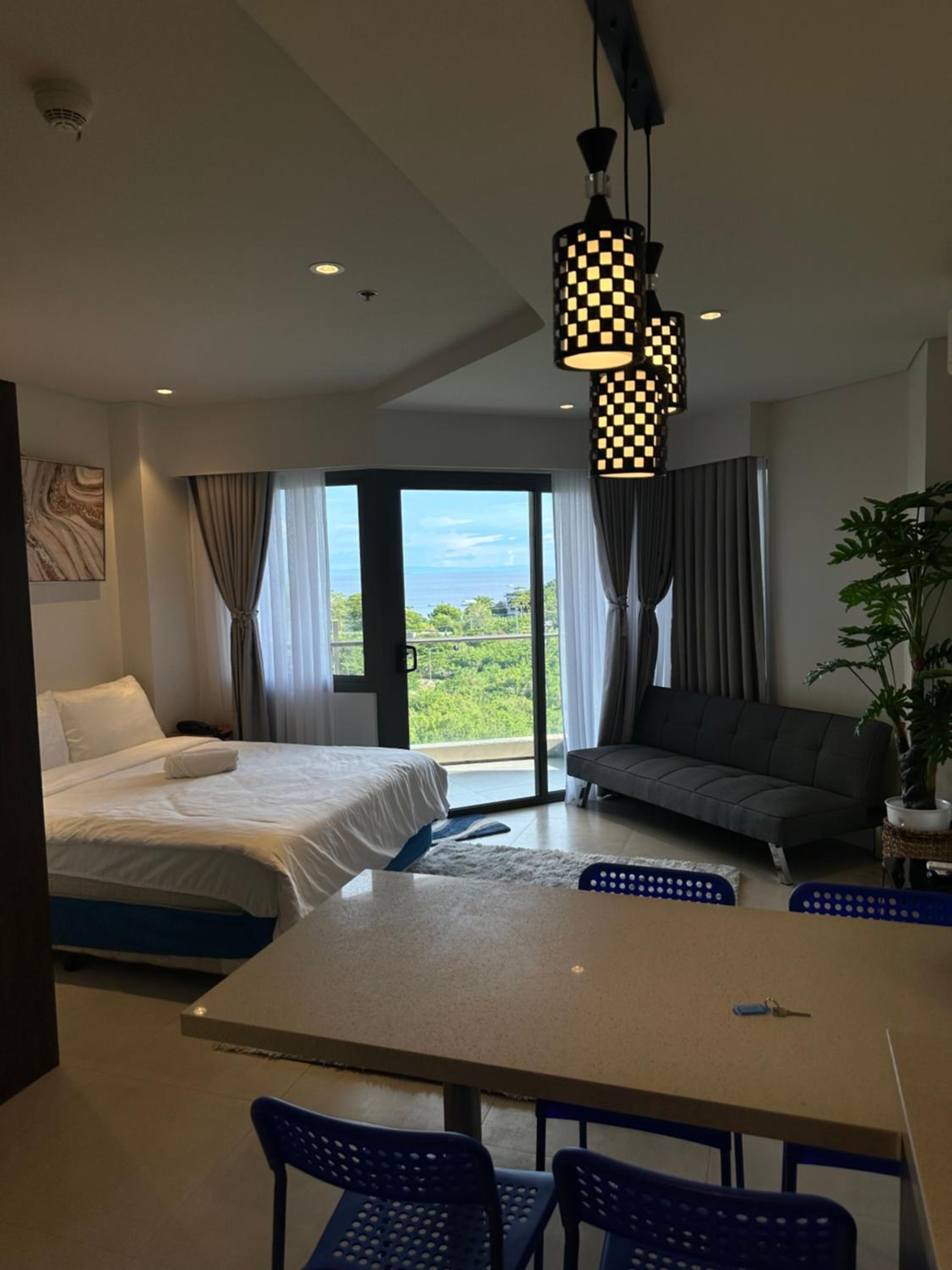 7N-D Cozy Resort Tambuli Seaside Living