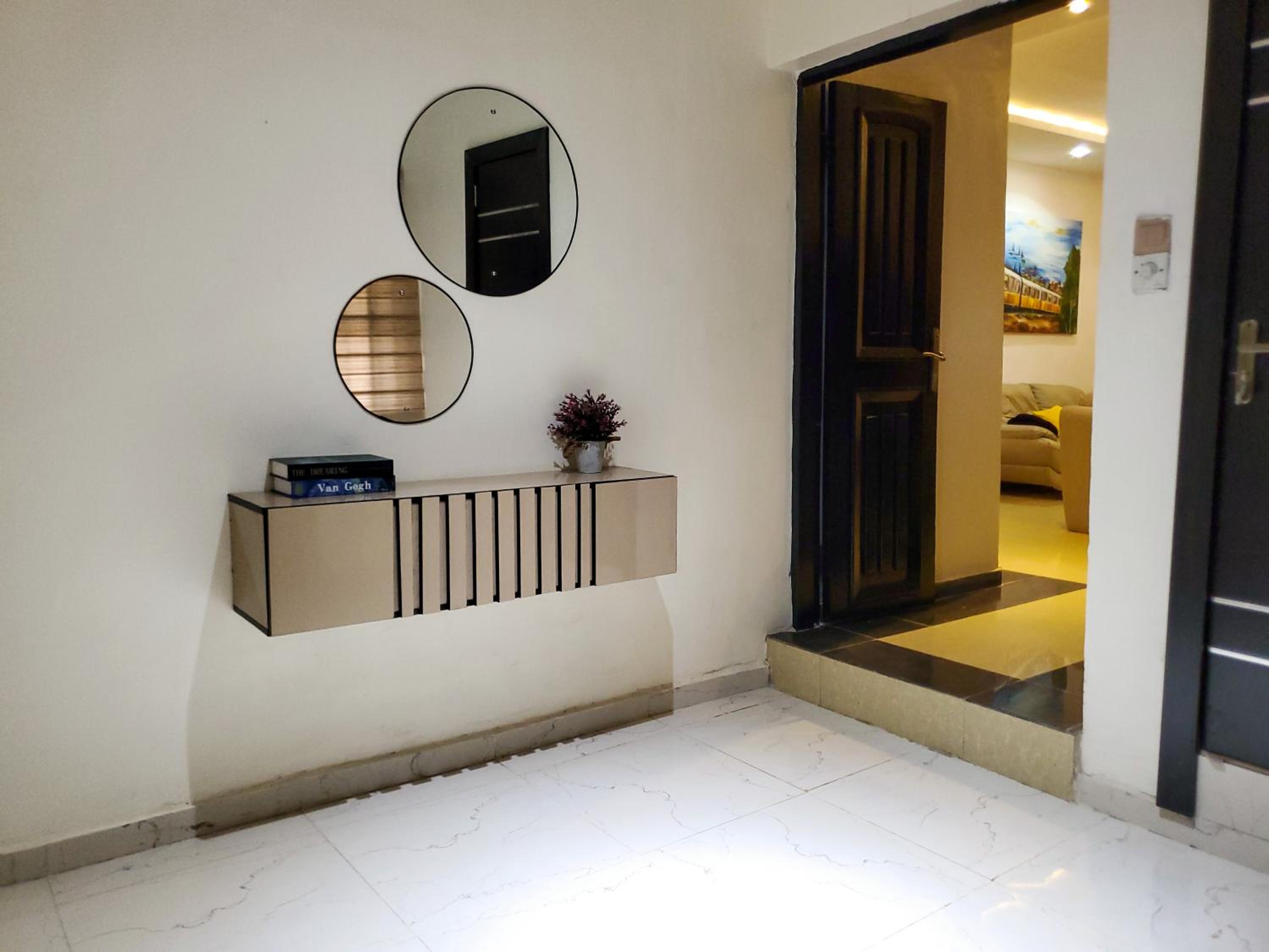 Luxury 1bed apartment Ibadan view 2