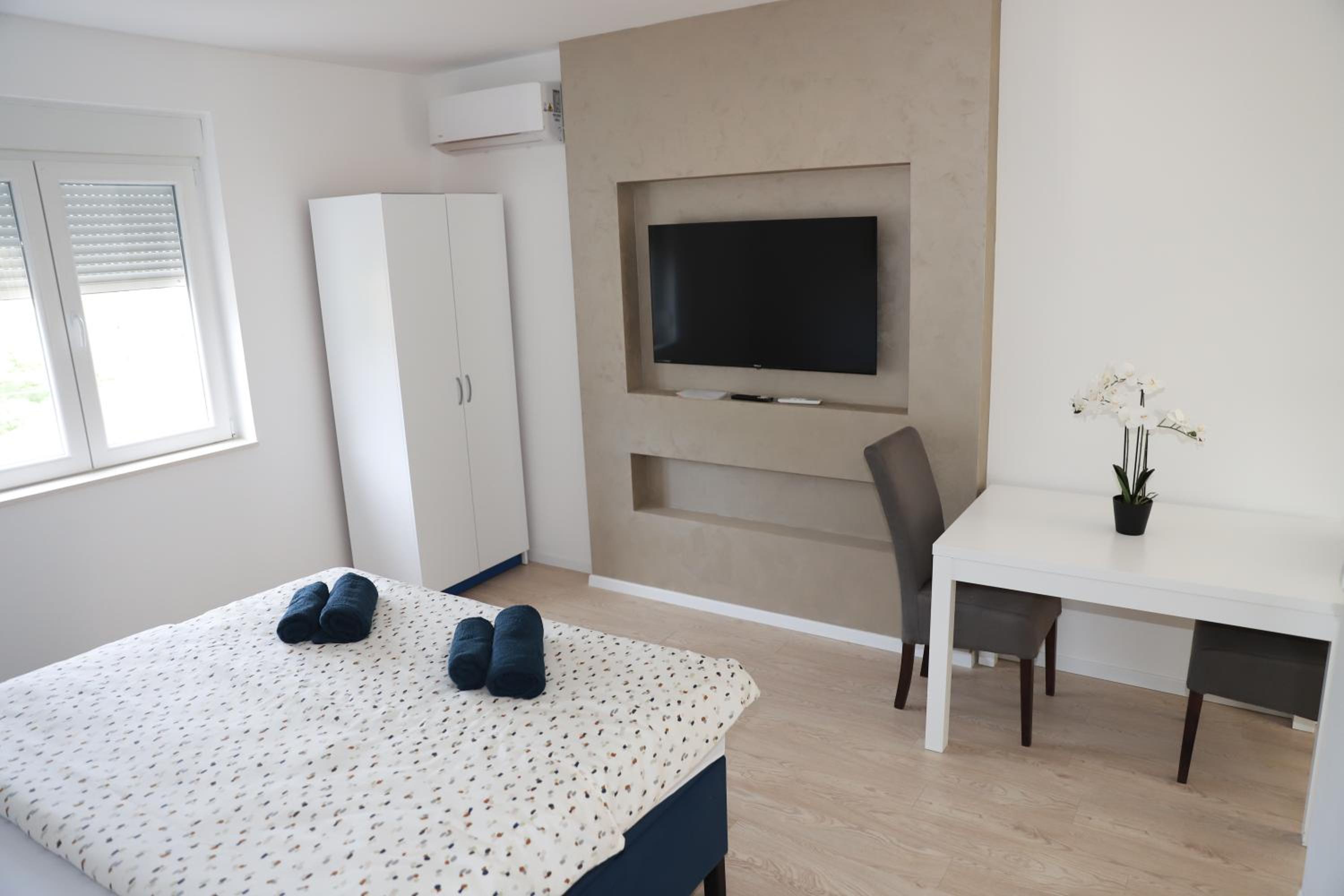Apartmani Lara