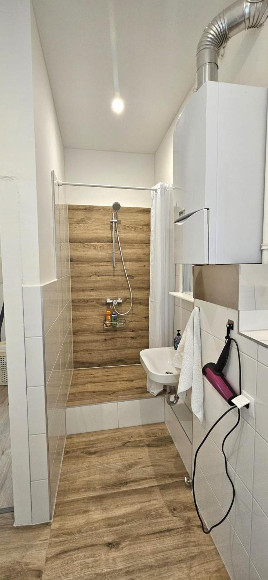 Charmante und moderne Altbauwohnung