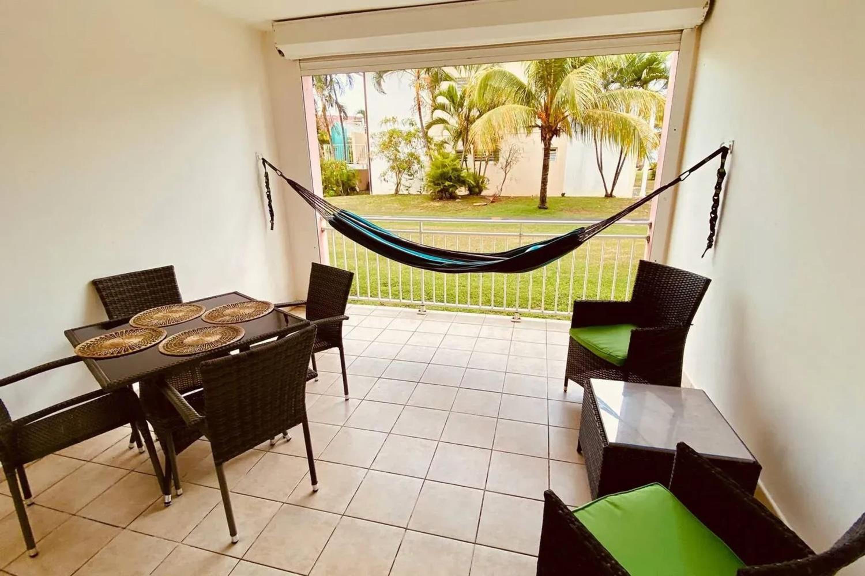 Appartement moderne à Saint-François avec piscine partagée view 2