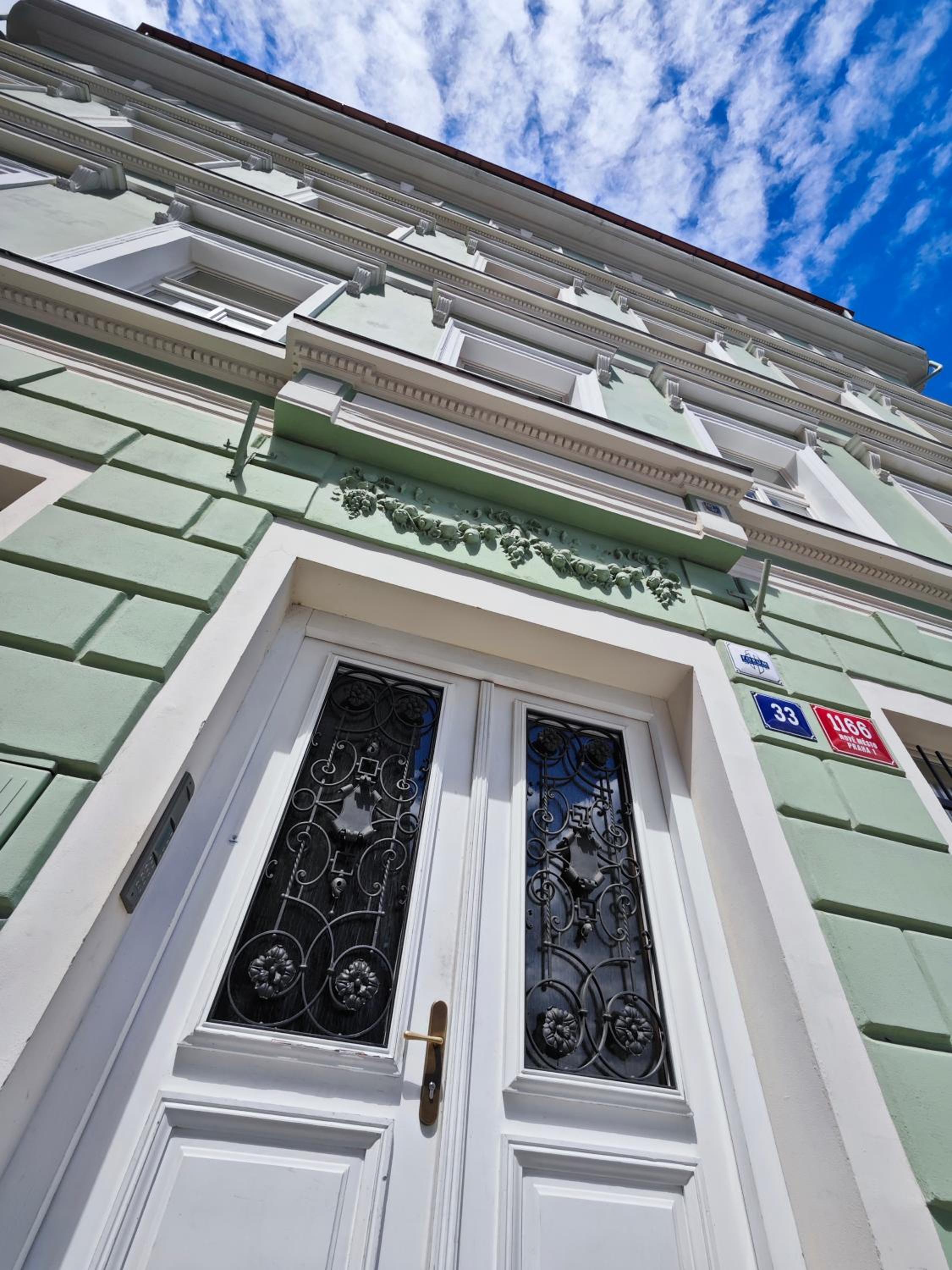 Gold Apartments Prague