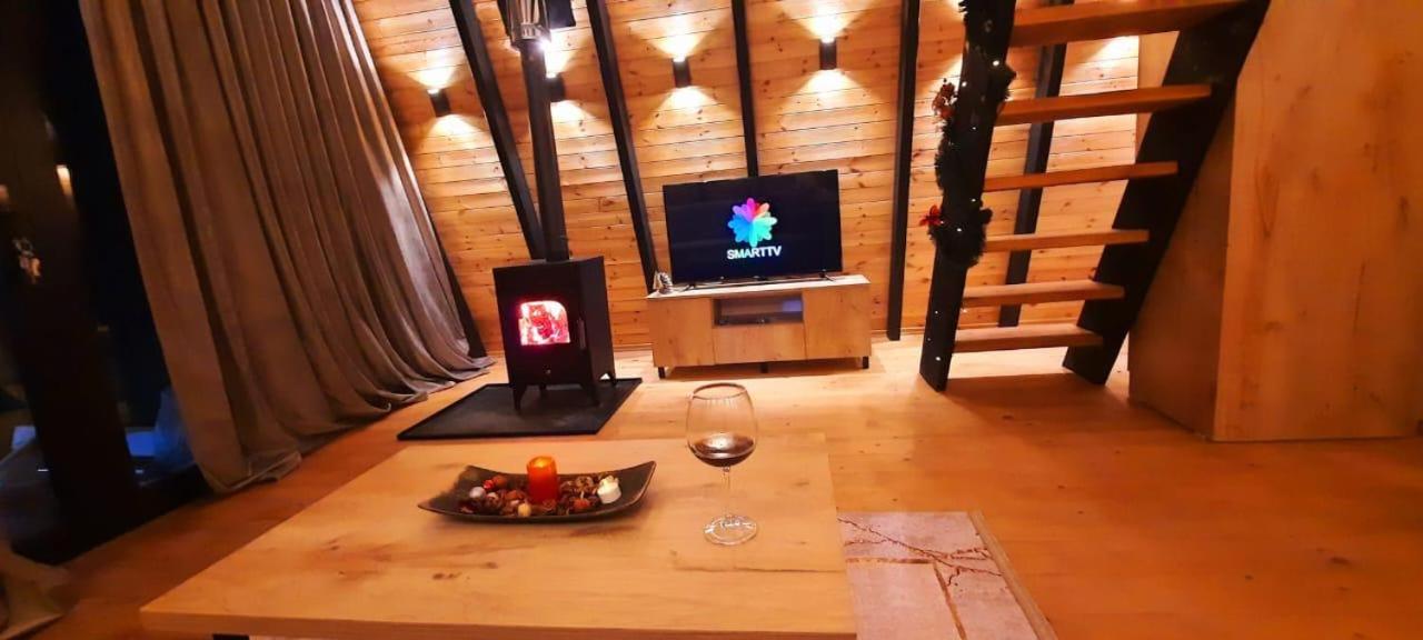 Vila Alpine Arlon Gjinar