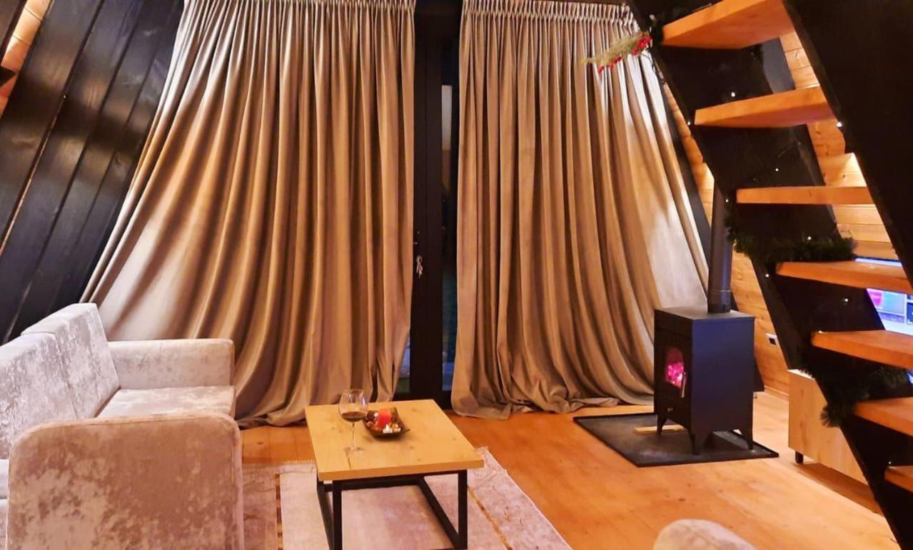 Vila Alpine Arlon Gjinar