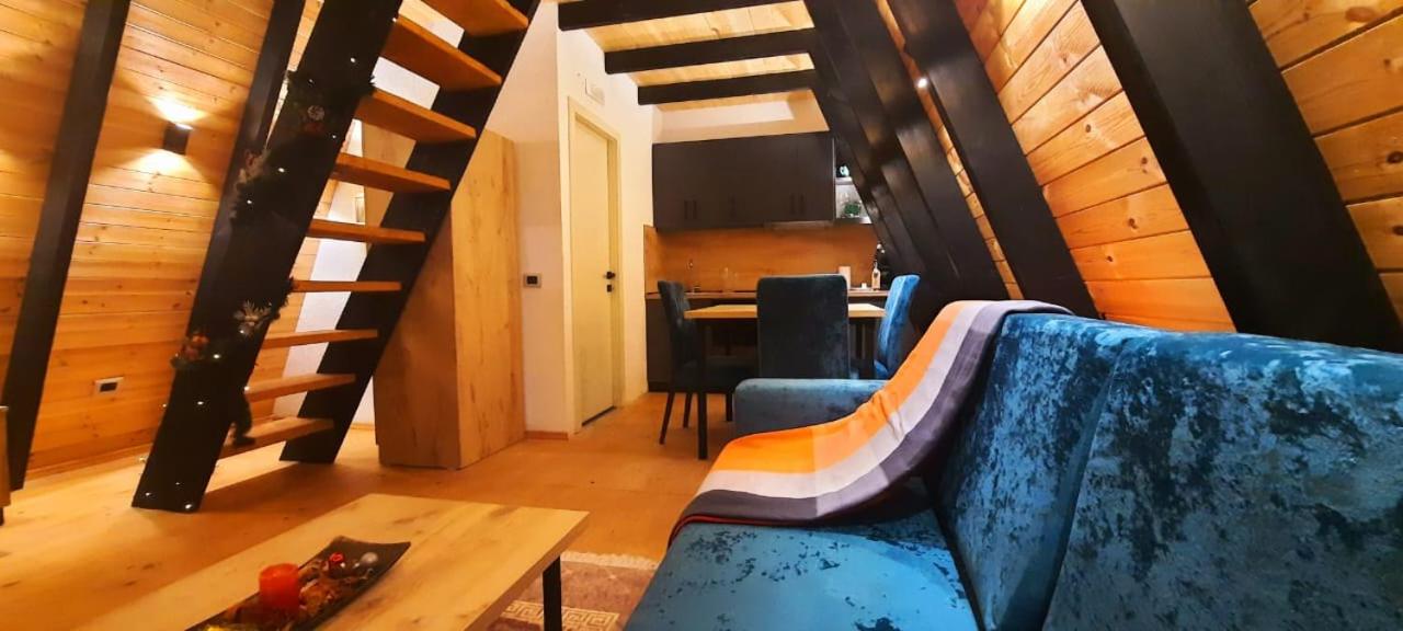 Vila Alpine Arlon Gjinar