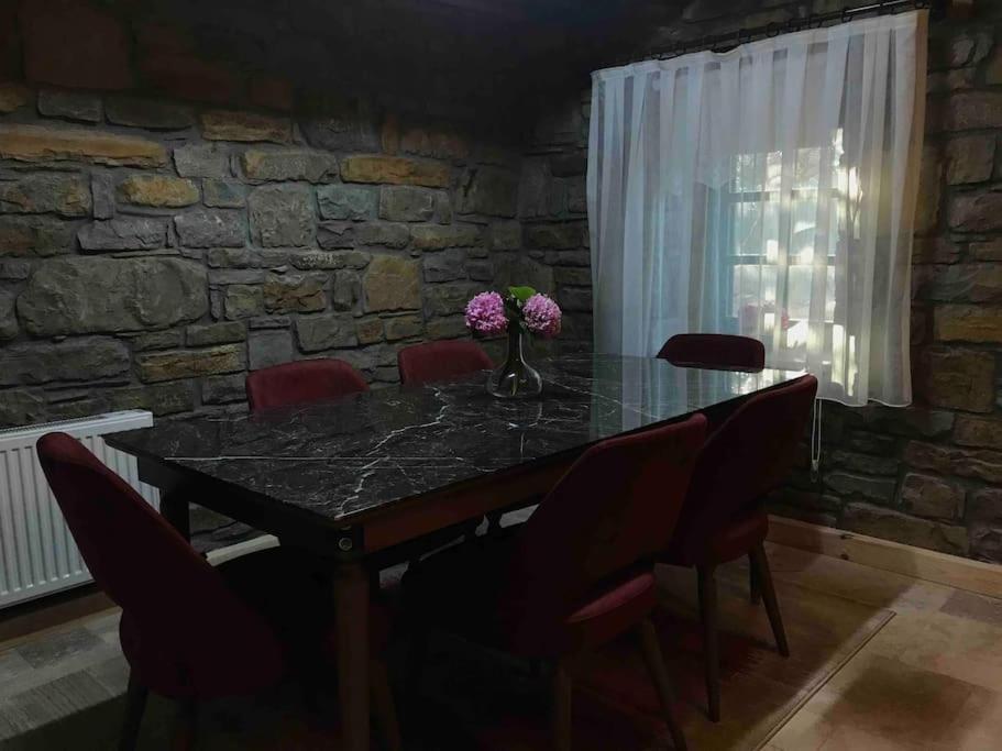 Eğri Meşeler Gökçeada Eski Bademlide Tarihi Taş Ev view 3
