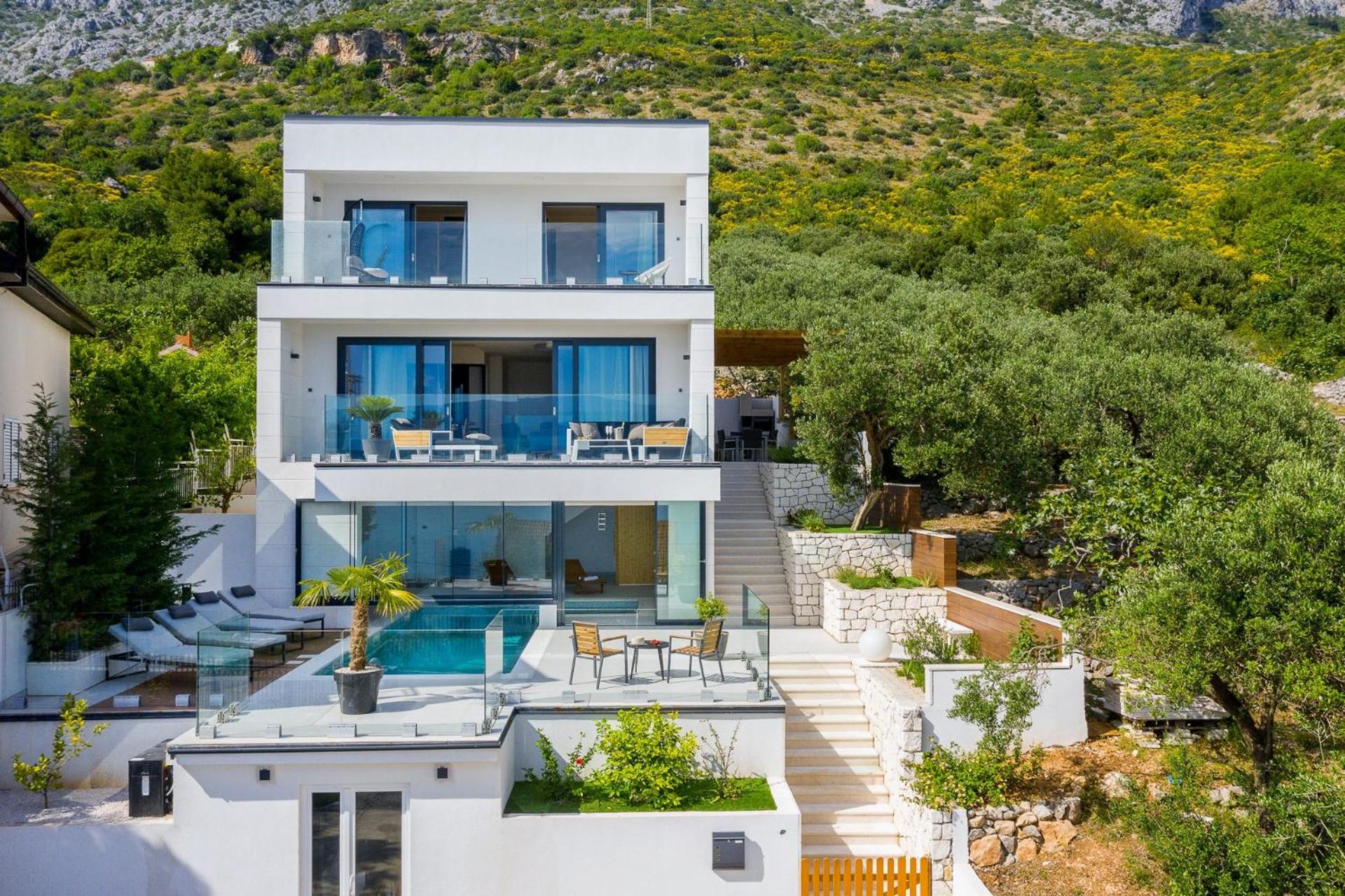 Photo 74